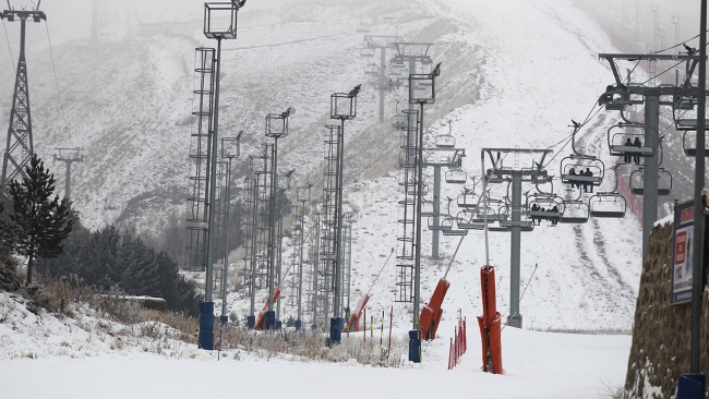 Palandöken'de kar kalınlığı 59 santimetreye ulaştı